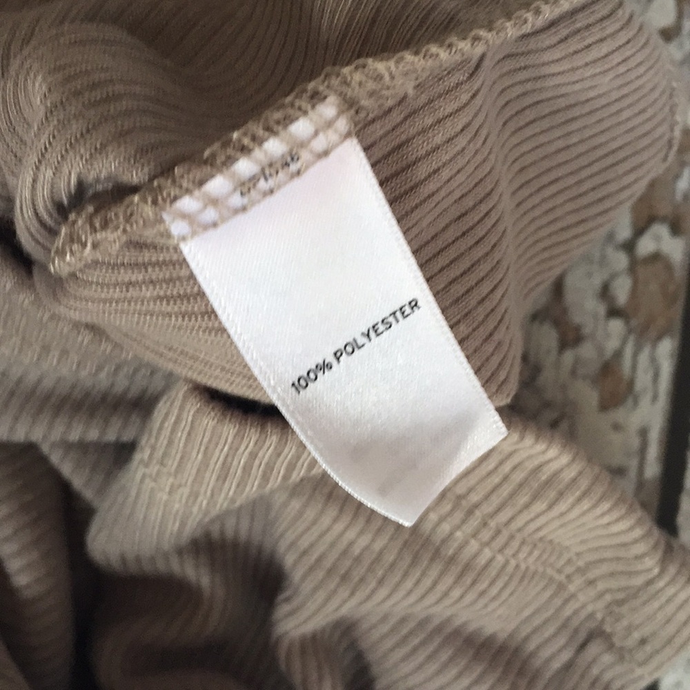 NWOT - Valette Fine Rib Tank - Picture 7 of 9